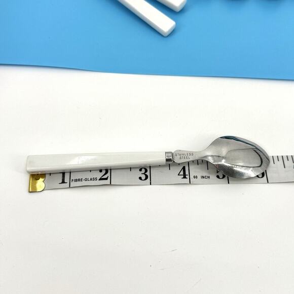 23 Piece MCM Ivory Melamine Handled Flatware Set Stainless - Picture 11 of 11